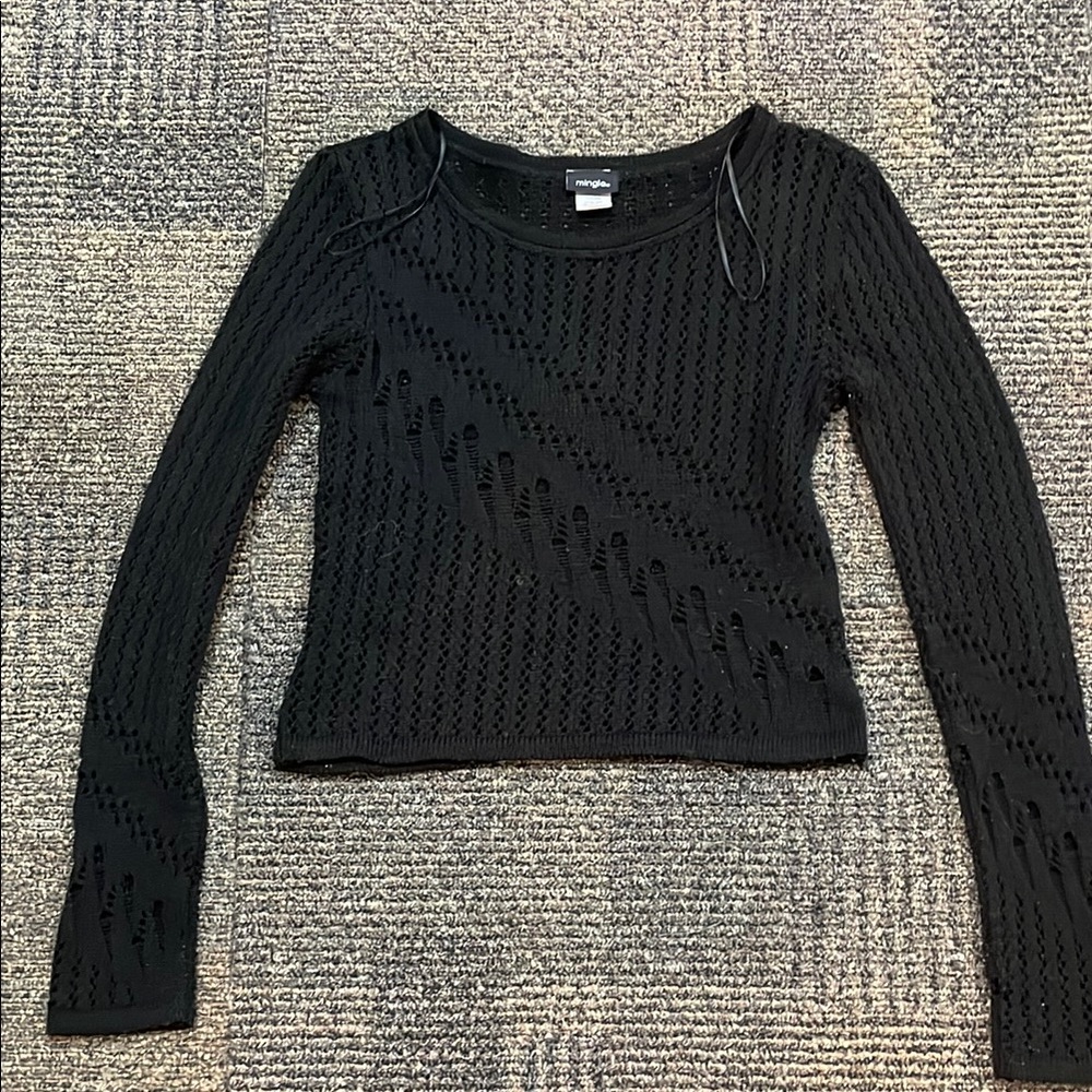 Mingle Women's Medium Black Textured Knit Top with Long sleeves
